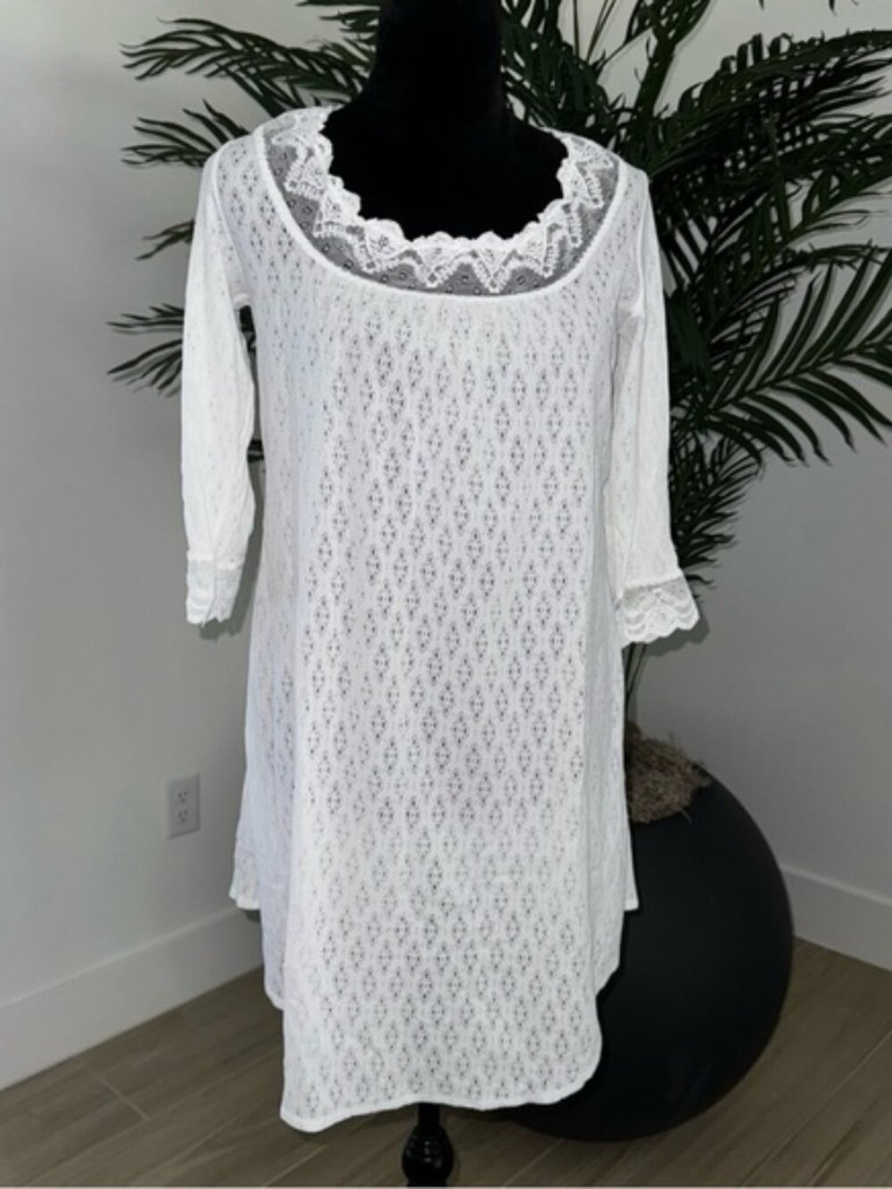 Only Hearts NYC Lace Chemise Nightie Nightgown White Stretch size Large